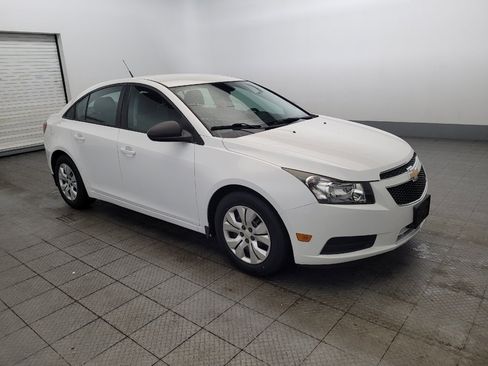 Used 2014 Chevrolet Cruze LS FWD image 13