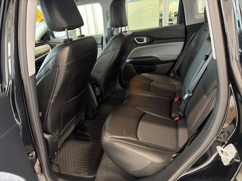 Used 2022 Jeep Compass Latitude w/ Convenience Group image 13