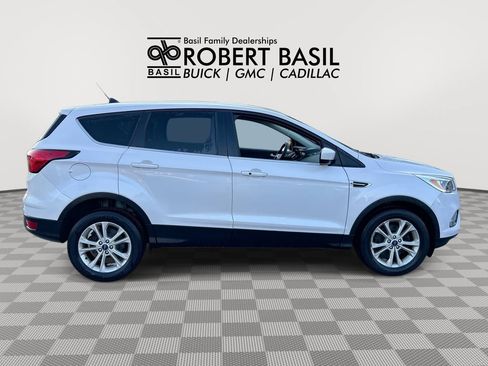 Used 2019 Ford Escape SE AWD/4WD image 9
