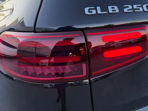 New 2026 Mercedes-Benz GLB 250 image 9