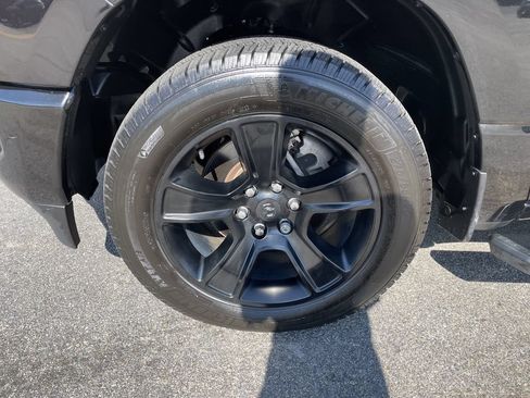 Used 2021 RAM 1500 Big Horn AWD/4WD image 9