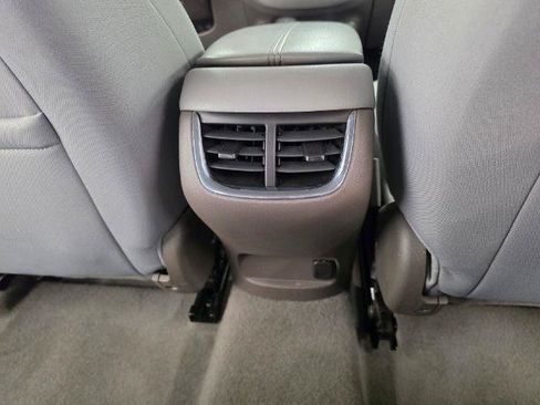 Used 2021 Chevrolet Malibu LT FWD image 36