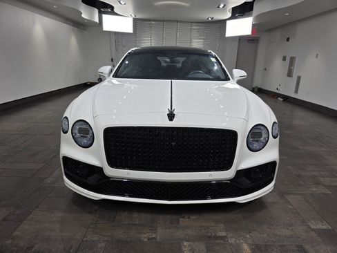 Used 2022 Bentley Flying Spur V8 image 2