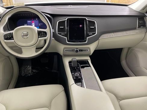 Used 2025 Volvo XC90 T8 Plus w/ Protection Package Premier AWD/4WD image 35