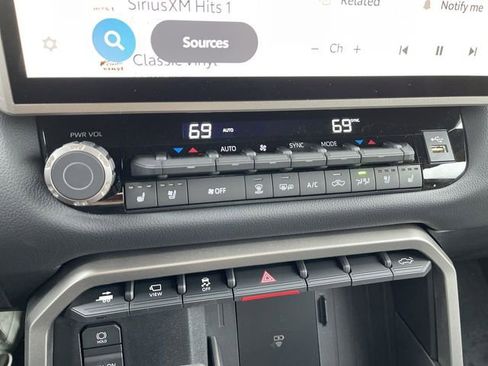 New 2026 Toyota Tundra Limited AWD/4WD image 19