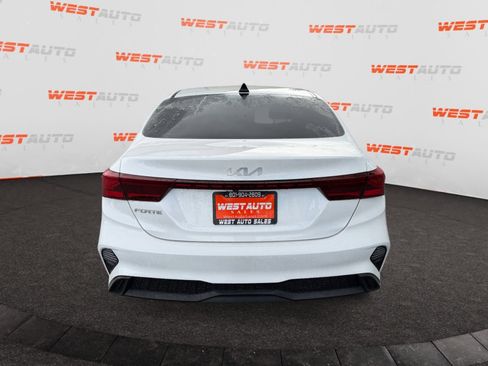 Used 2023 Kia Forte LXS w/ LXS Technology Package FWD image 4