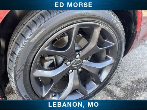 Used 2023 Chrysler 300 Touring L image 31