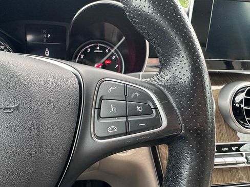 Used 2018 Mercedes-Benz GLC 300 image 27