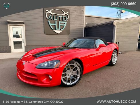 Used 2003 Dodge Viper SRT-10 image 2