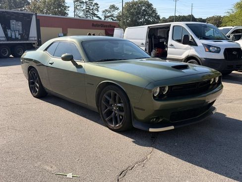 Used 2021 Dodge Challenger R/T w/ Blacktop Package RWD image 2