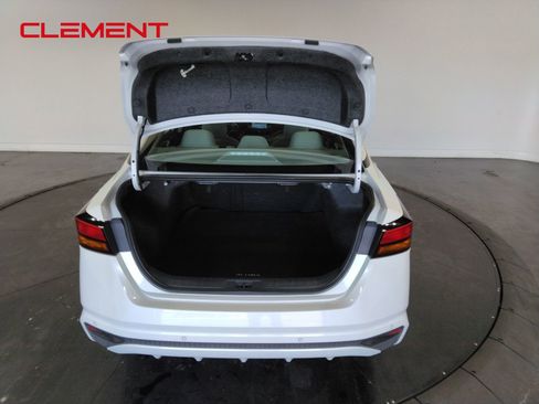 Used 2025 Nissan Altima 2.5 SV image 9