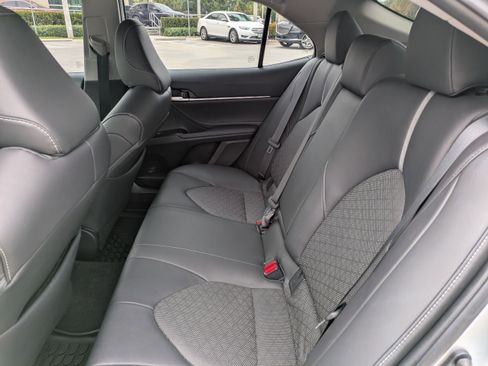 Used 2018 Toyota Camry XSE w/ Driver Assist Package FWD image 12