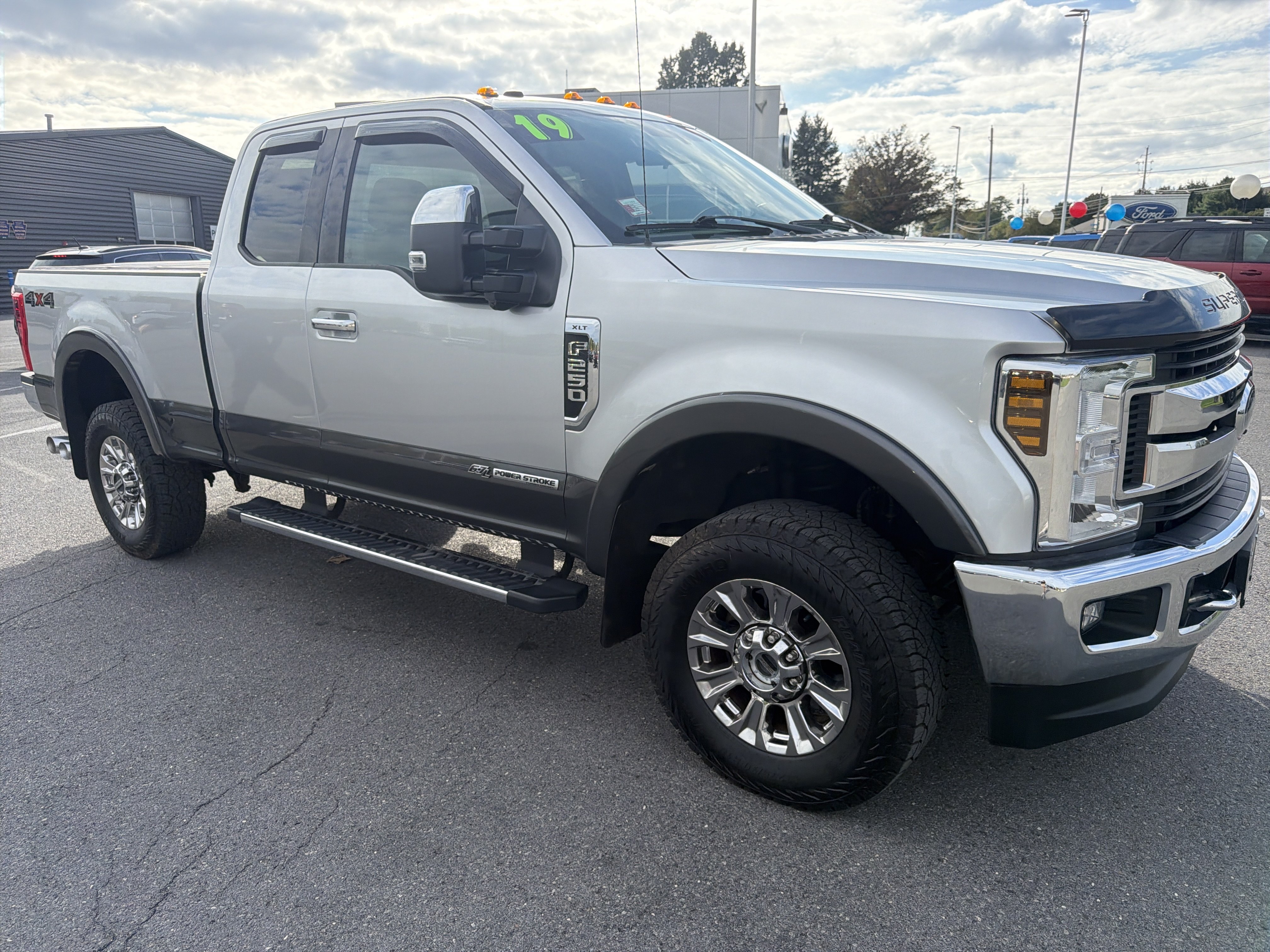 Used 2019 Ford F250 XLT w/ XLT Premium Package AWD/4WD image 1