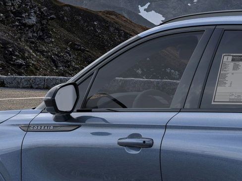 New 2026 Lincoln Corsair Premiere image 20