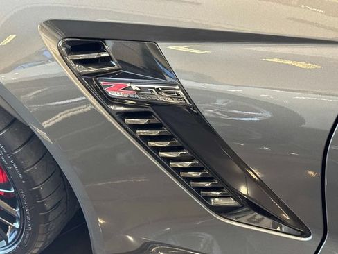 Used 2015 Chevrolet Corvette Z06 w/ 2LZ Preferred Equipment Group RWD image 8