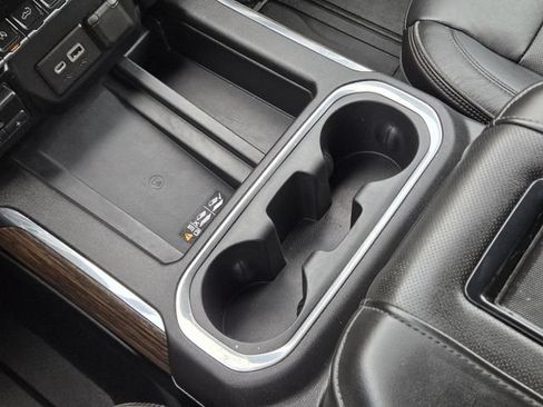 Used 2019 Chevrolet Silverado 1500 High Country AWD/4WD image 19