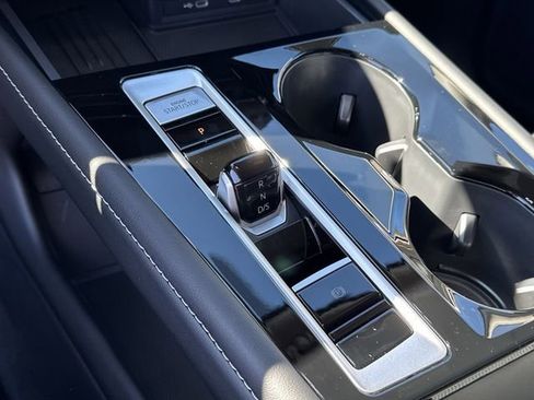 New 2026 Volkswagen Atlas SE FWD image 14