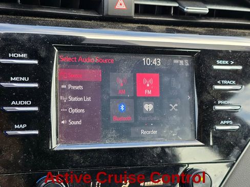 Used 2019 Toyota Camry SE FWD image 20