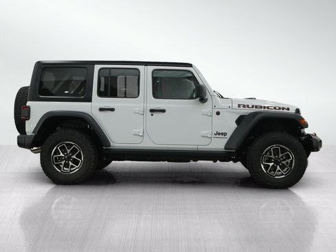 Used 2026 Jeep Wrangler Unlimited Rubicon AWD/4WD image 7