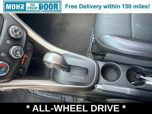 Used 2022 Chevrolet Trax LT w/ Driver Confidence Package AWD/4WD image 23