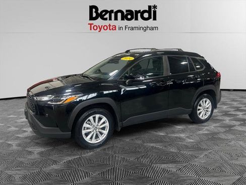 Certified 2024 Toyota Corolla Cross LE image 1