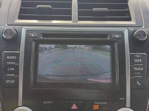 Used 2014 Toyota Camry SE FWD image 17