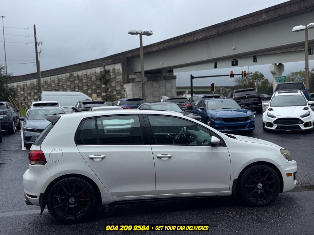 Used 2010 Volkswagen GTI 4-Door FWD image 8