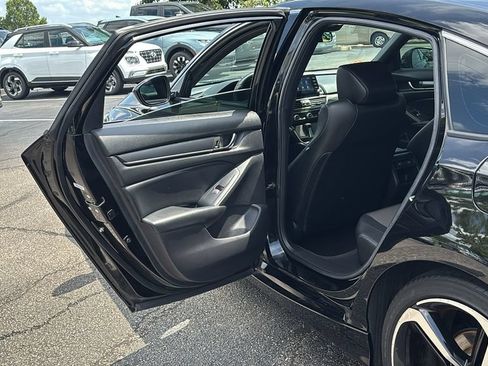 Certified 2022 Honda Accord Sport image 27