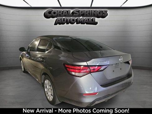 Certified 2023 Nissan Sentra S FWD image 3