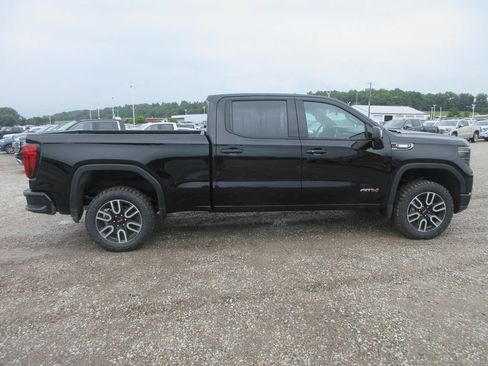 New 2026 GMC Sierra 1500 AT4 w/ AT4 Premium Package AWD/4WD image 3