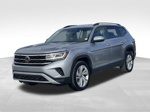 Used 2022 Volkswagen Atlas SE image 2