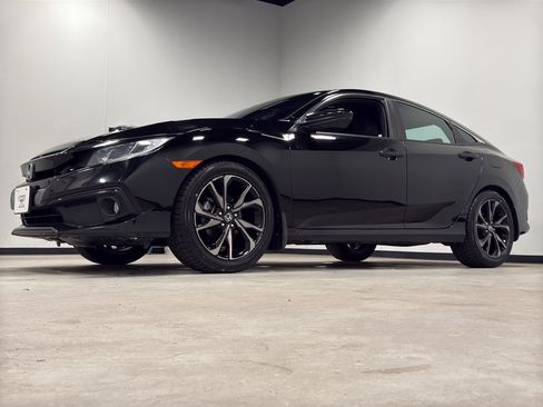 Used 2020 Honda Civic Sport image 4