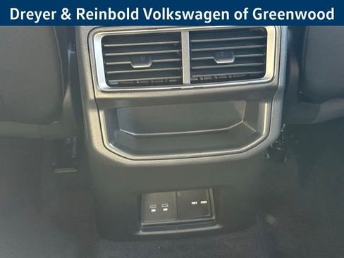 New 2026 Volkswagen Atlas Cross Sport SE image 29