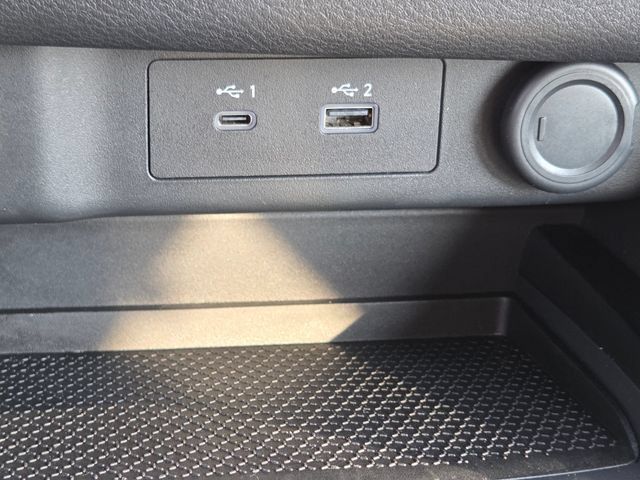Used 2021 Nissan Rogue SV w/ Premium Package AWD/4WD image 14