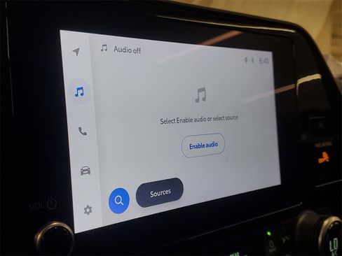 Certified 2023 Toyota Highlander XLE image 28