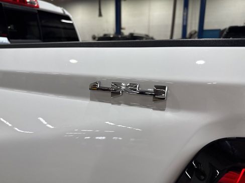 New 2026 GMC Canyon Elevation w/ Convenience Package image 14