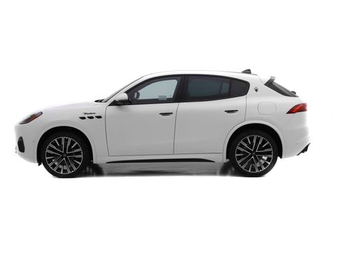 New 2025 Maserati Grecale Modena AWD/4WD image 3
