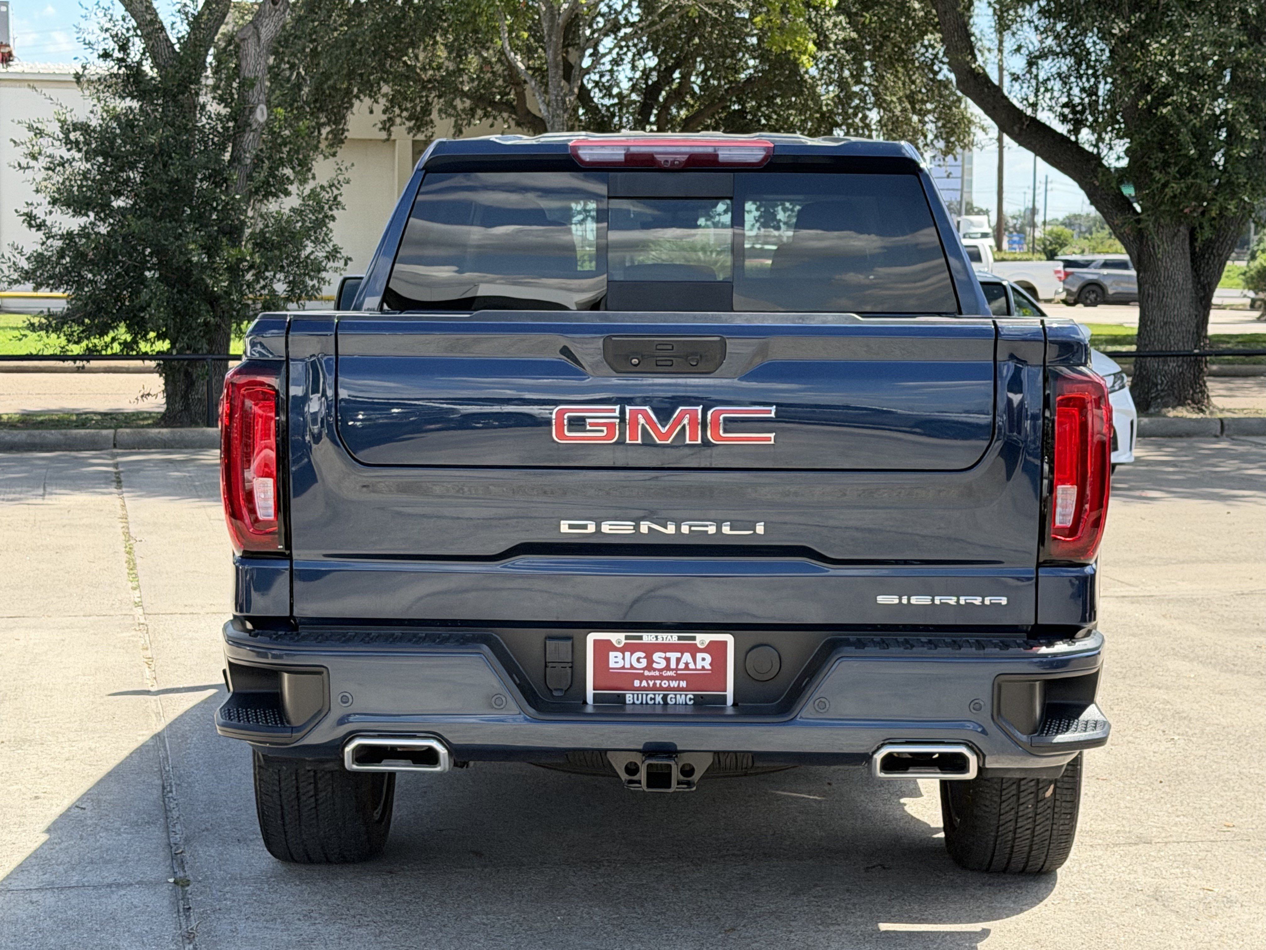 Used 2023 GMC Sierra 1500 Denali w/ Denali Reserve Package AWD/4WD image 6