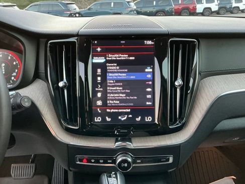 Used 2020 Volvo XC60 T6 Inscription AWD/4WD image 18