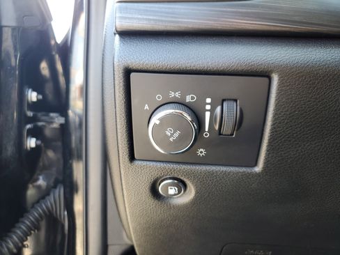 Used 2022 Jeep Grand Cherokee Laredo X RWD image 29
