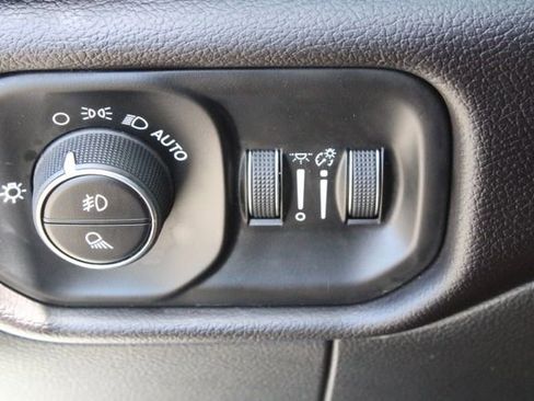 Used 2024 RAM 2500 Laramie w/ Night Edition AWD/4WD image 28