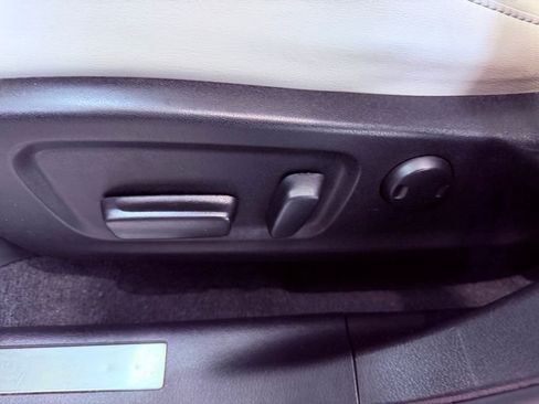 Certified 2020 Lexus RX 450hL AWD w/ Premium Package image 21