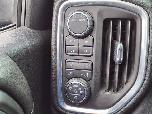 Used 2021 Chevrolet Silverado 1500 High Country w/ Technology Package AWD/4WD image 15