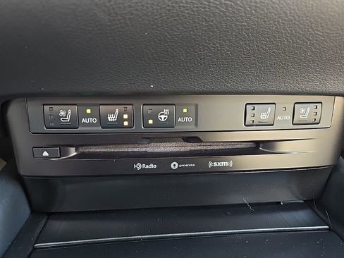 Used 2021 Lexus ES 350 w/ Premium Package image 27