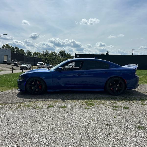 Used 2018 Dodge Charger SRT Hellcat w/ Harman/Kardon Audio Group RWD image 4