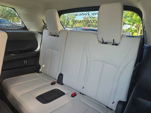 Certified 2026 INFINITI QX60 Luxe w/ Cargo Package FWD image 8