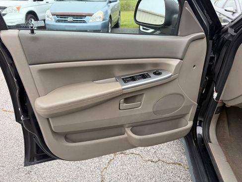 Used 2008 Jeep Grand Cherokee Laredo image 11