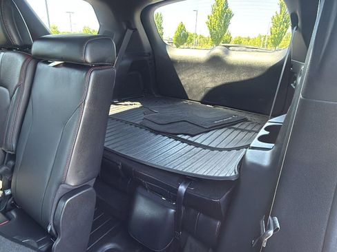 Certified 2025 Honda Pilot Black Edition image 24