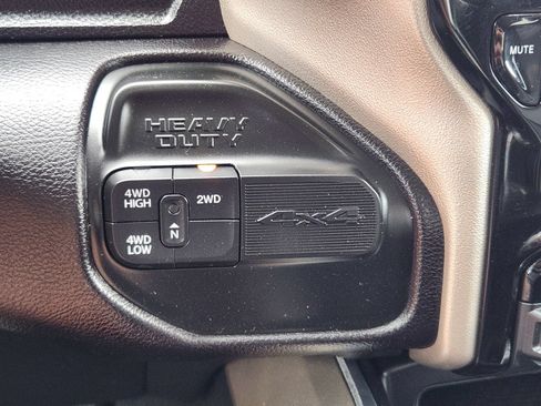 Used 2024 RAM 3500 Laramie AWD/4WD image 23