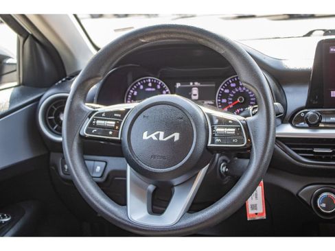 Used 2024 Kia Forte LXS w/ LXS Technology Package FWD image 34